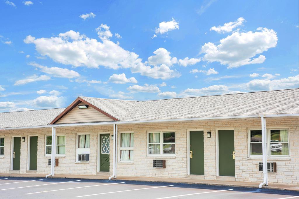 Knights Inn Pine Grove Pine Grove  Exterior foto